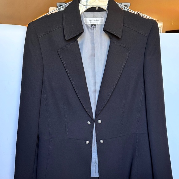 NWT Tahari ASL Nathan French Connection Suit Jacket & Matching Pants, Size 12 - Picture 1 of 13